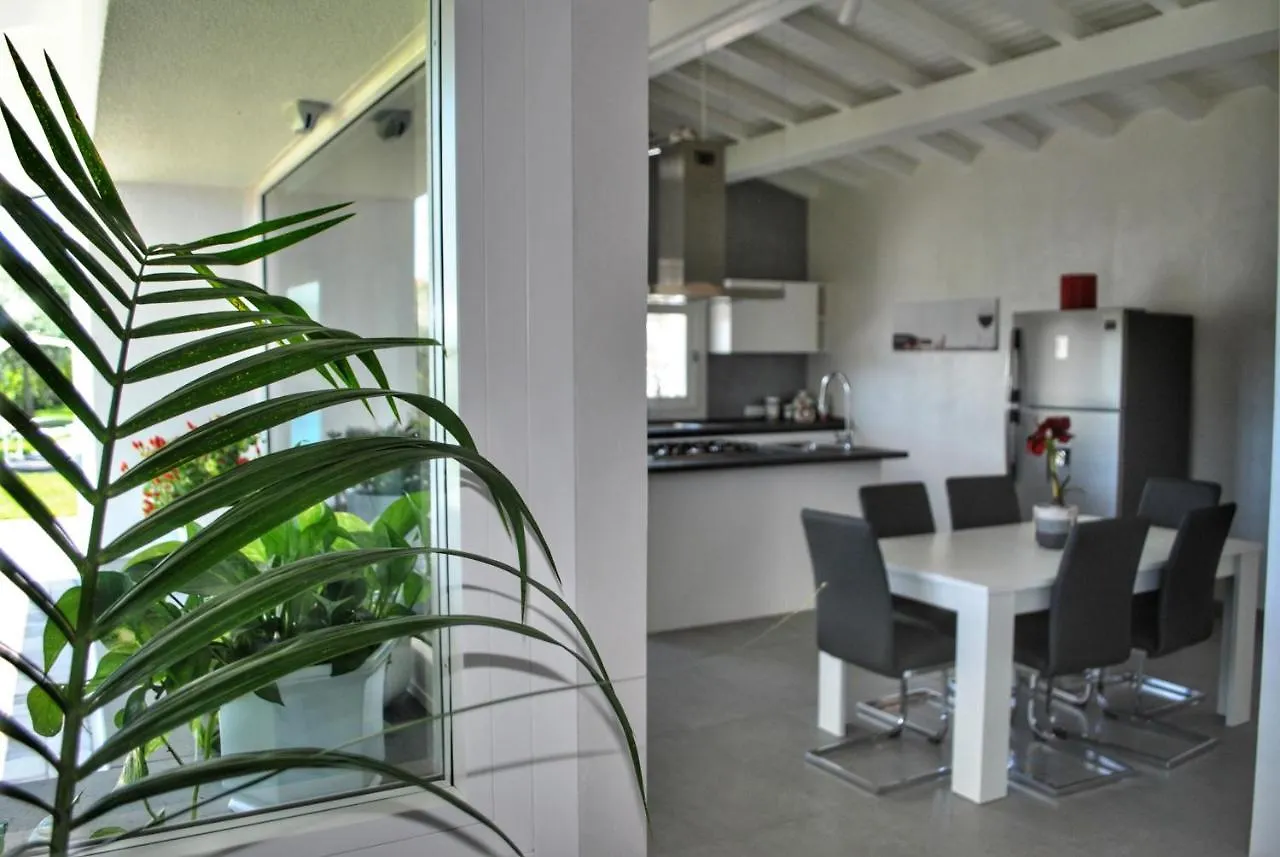 Villa Dedalisa By Holidayngo Acireale 0*,