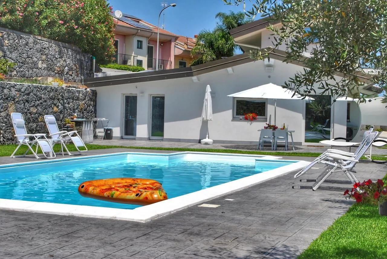 Villa Dedalisa By Holidayngo contacts