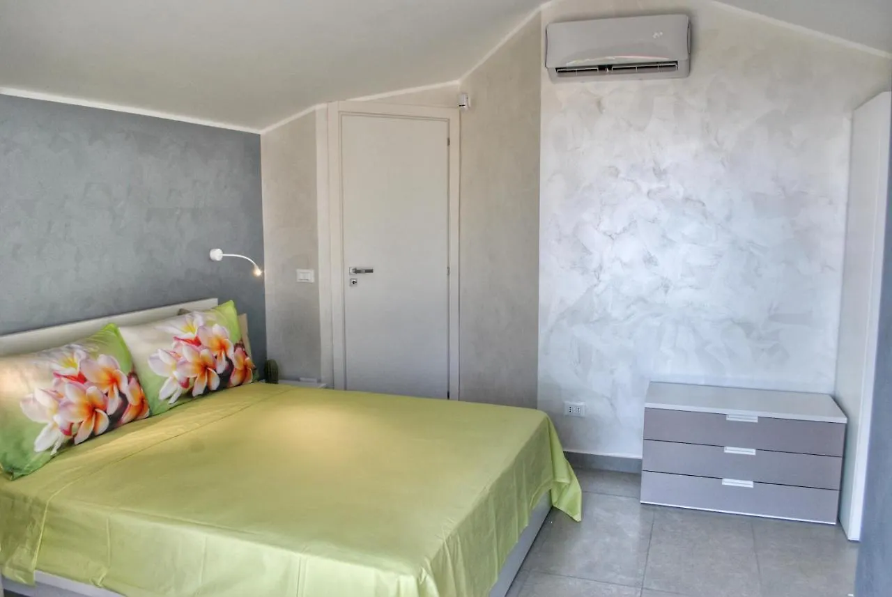 Villa Dedalisa By Holidayngo Acireale Italy