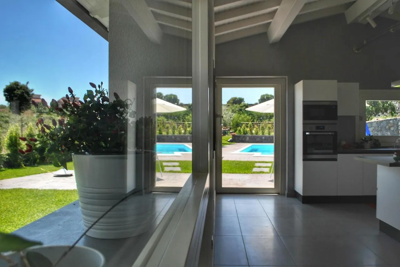 Villa Dedalisa By Holidayngo Acireale